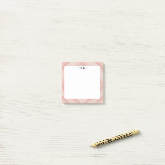 Post-it® Lignes rose pâle CUSTOM Chic Monogramme Personnali (Sur un bureau)