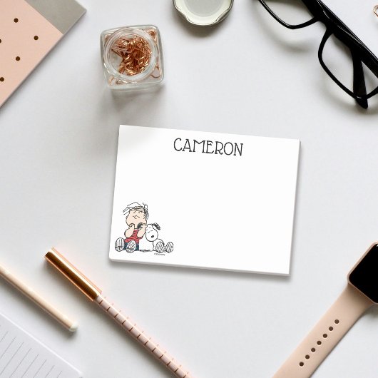Post-it® Linus réconforté par l'oreille de Snoopy