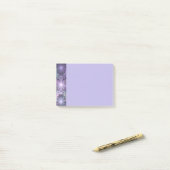 Post-it® Lit de fleurs tendance brillant art fractal abstra (Sur un bureau)