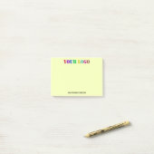 Post-it® Logo de votre entreprise et notes postales personn (Sur un bureau)