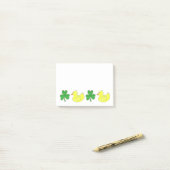 Post-it® Lucky Duck Shamrock Rubber Ducky St. Paddy's Day (Sur un bureau)