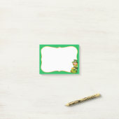 Post-it® Lutins mignons & pot d'or sur fond vert  (Sur un bureau)