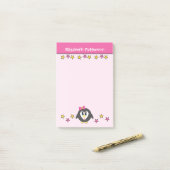 Post-it® Manchot mignon nom d'étoiles enfants rose jaune (Sur un bureau)
