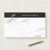 Post-it® Marbre blanc personnalisé Monogramme Or Texte élég (Sur un bureau)
