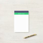 Post-it® Marine Blue Wt Polka Dot Emerald Nom vert Monogram (Sur un bureau)