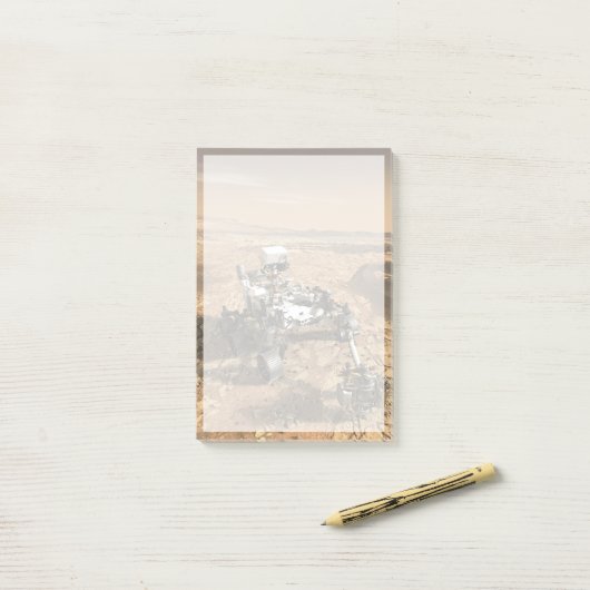 Post-it® Mars 2020 Rover Sur La Surface De Mars. (Sur un bureau)