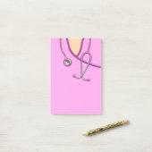 Post-it® Médicale rose frotte (Sur un bureau)