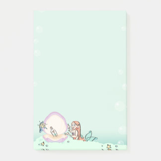 Post-it® Message dans une sirène de bouteilles par l'artist