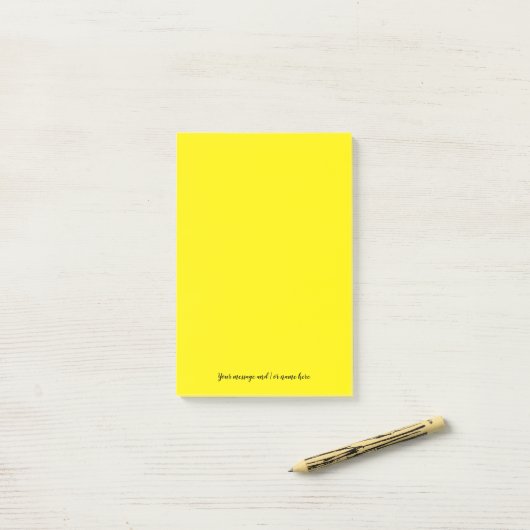 Post-it® Message personnalisé Vibrant Jaune clair (Sur un bureau)