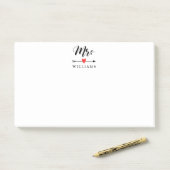Post-it® Mme personnalisée avec le coeur et la flèche (Sur un bureau)