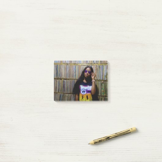 POST-IT® MODÈLE D'ESSAI (Sur un bureau)