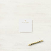 Post-it® Modern Gray Gold Script Monogram (Sur un bureau)