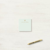 Post-it® Modern Sage Green Gold Script Monogram (Sur un bureau)
