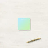 Post-it® Moderne ombre bleu vert aquatique écriture script (Sur un bureau)
