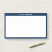 Post-it® Monogramme blanc ou nom sur bordure bleu marine (Sur un bureau)