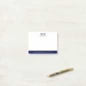 Post-it® Monogramme bleu de la marine (Sur un bureau)