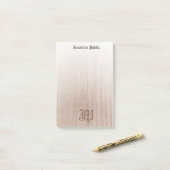 Post-it® Monogramme calciné Modèle Custom Wood Look (Sur un bureau)