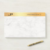 Post-it® Monogramme créatif Marbre or Modèle simple (Sur un bureau)
