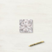 Post-it® Monogramme de diamant rose clair (Sur un bureau)