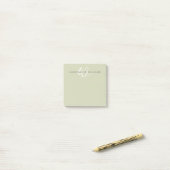 Post-it® Monogramme de style moderne vert sauge blanc (Sur un bureau)
