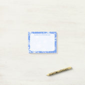 Post-it® Monogramme Flocons de neige sur Bleu barbeau (Sur un bureau)