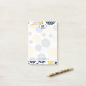 Post-it® Monogramme floral bleu marine et or (Sur un bureau)