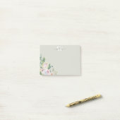 Post-it® Monogramme floral fillette verte Notes post-it (Sur un bureau)