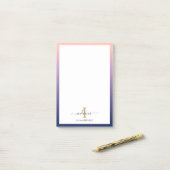 Post-it® Monogramme Initial Élégant Script Purple Ombre (Sur un bureau)