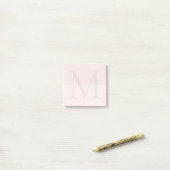 Post-it® Monogramme initiale rose clair  (Sur un bureau)