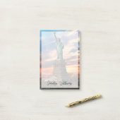 Post-it® Monuments | The Statue of Liberty (Sur un bureau)