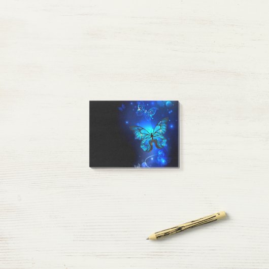 Post-it® Morpho Butterfly in the Dark Background (Sur un bureau)