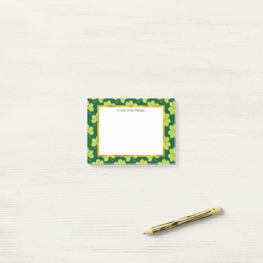 Post-it® Motif de trèfle vert (Sur un bureau)