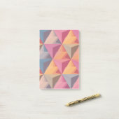 Post-it® Motif de triangle géométrique gras  (Sur un bureau)
