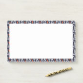 Post-it® Motif de triangles géométriques bleu foncé et roug (Sur un bureau)