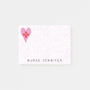 Post-it® Motif des coeurs roses du monogramme de l'infirmi