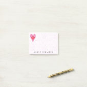 Post-it® Motif des coeurs roses du monogramme de l'infirmiè (Sur un bureau)