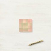 Post-it® Motif Patchwork Damier Jaune Rose Vert (Sur un bureau)