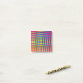 Post-it® Motif patchwork damier rose orange jaune (Sur un bureau)