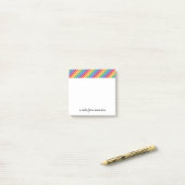 Post-it® Motif Rainbow Stripes (Sur un bureau)