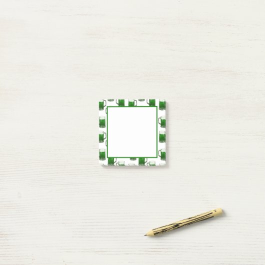 Post-it® Mugs de bière verte - Notes blanches (Sur un bureau)