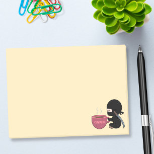 Post-it® Ninja minuscule avec une grande tasse de café sur 
