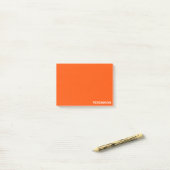 Post-it® Nom de couleur rouge persimon (Sur un bureau)