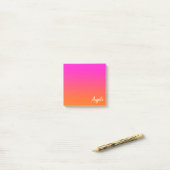 Post-it® Nom de script ombré rose magenta chaud orange vif (Sur un bureau)