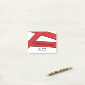 Post-it® Nom du script de classe du laboratoire judiciaire (Sur un bureau)