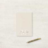 Post-it® Nom du script monogramme moderne logo beige (Sur un bureau)