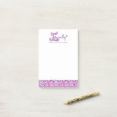 Post-it® Nom Emily signifiant lettre E message personnalisé (Sur un bureau)