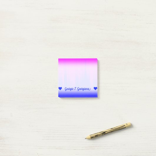 Post-it® Nom personnalisé; Motif Blue and Magenta Streaks (Sur un bureau)