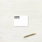 Post-it® Nope ne s'inquiètent toujours pas (Sur un bureau)