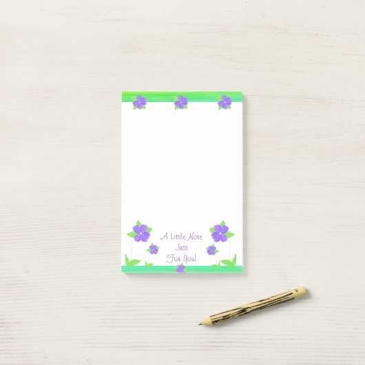 Post-it® Note à fleurs violettes (Sur un bureau)