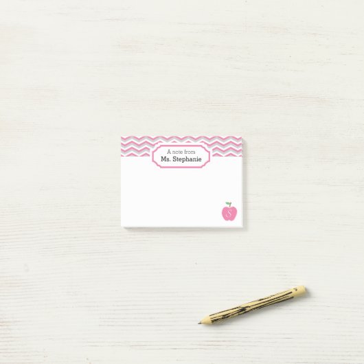 Post-it® Note de l'enseignant Monogramme de pomme rose mign (Sur un bureau)